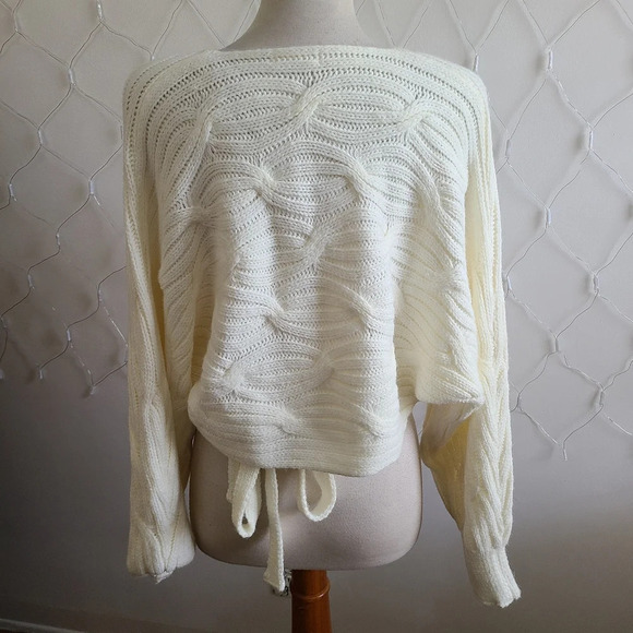 Miss Love Wrap Knit Sweater / Sweet Cream / Size Medium - Picture 4 of 5
